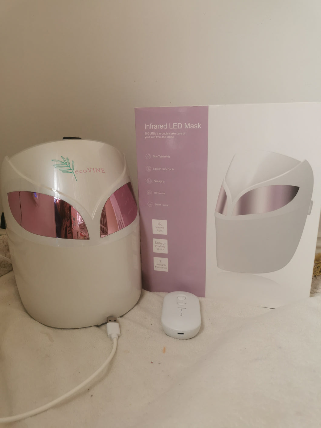 ecoVINE Infrared LED Face Mask